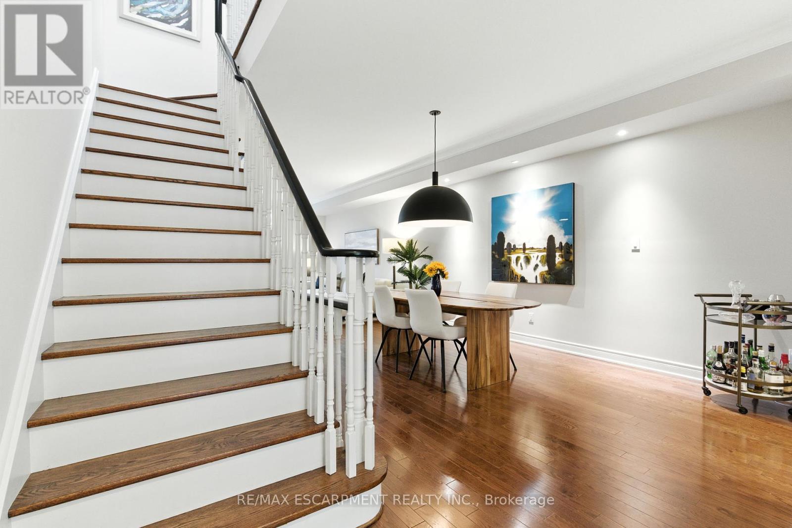 3 - 117 Nelson Street, Oakville, Ontario  L6L 3J1 - Photo 5 - W12453873