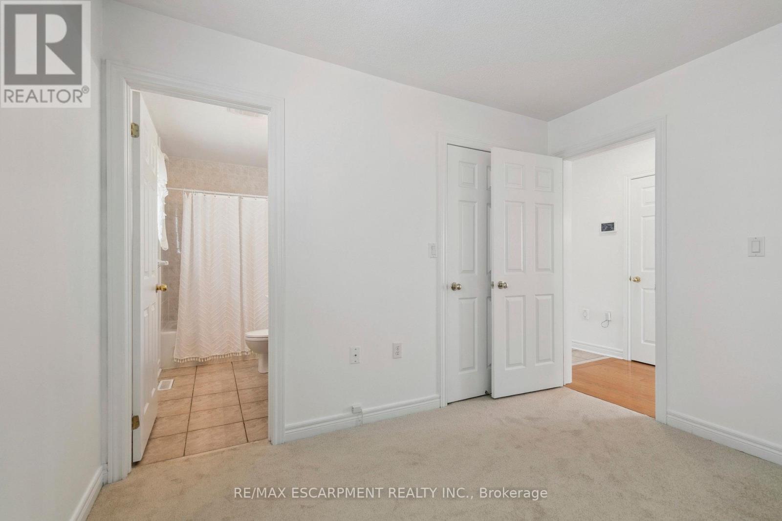245 Centennial Forest Drive, Milton (Tm Timberlea), Ontario  L9T 5W9 - Photo 14 - W12453891