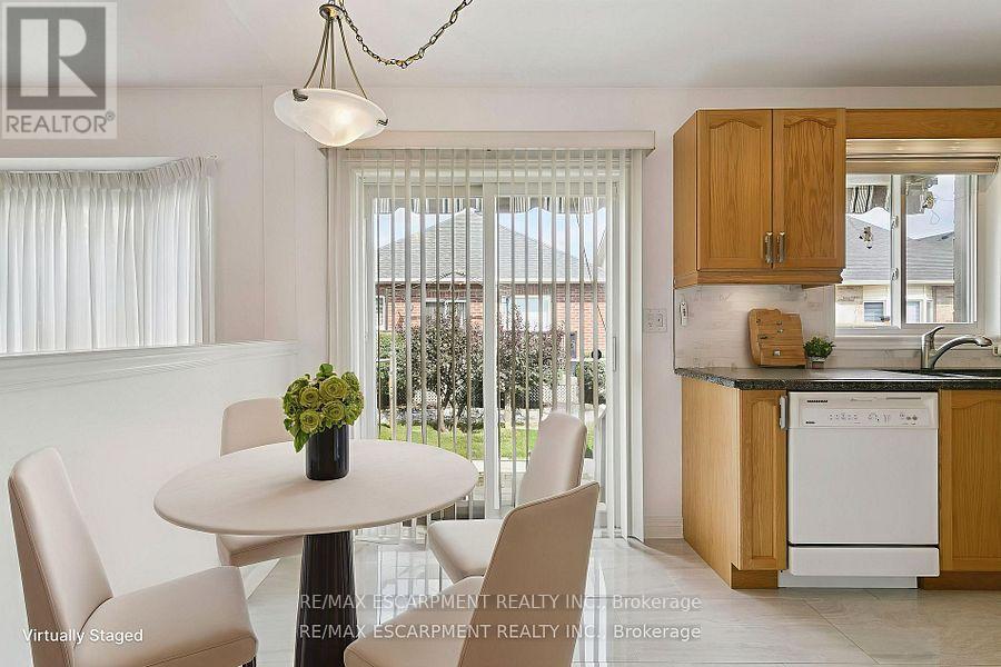 245 Centennial Forest Drive, Milton (Tm Timberlea), Ontario  L9T 5W9 - Photo 26 - W12453891