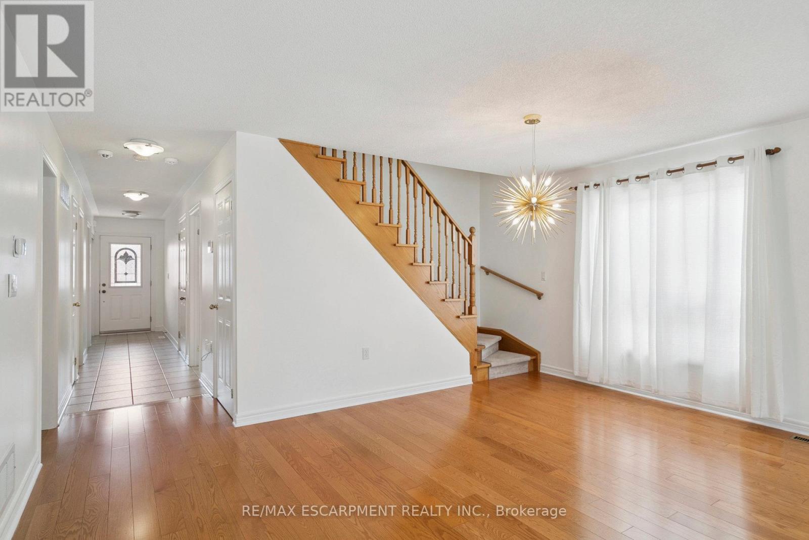 245 Centennial Forest Drive, Milton (Tm Timberlea), Ontario  L9T 5W9 - Photo 28 - W12453891