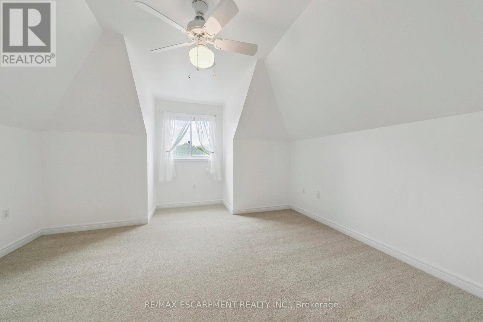 245 Centennial Forest Drive, Milton (Tm Timberlea), Ontario  L9T 5W9 - Photo 33 - W12453891