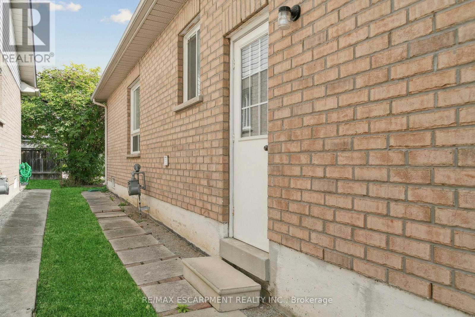 245 Centennial Forest Drive, Milton (Tm Timberlea), Ontario  L9T 5W9 - Photo 35 - W12453891