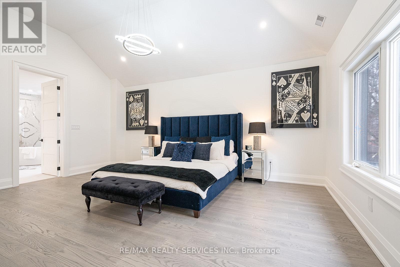 3 Bonnyview Drive, Toronto, Ontario  M8Y 3G5 - Photo 28 - W12453897