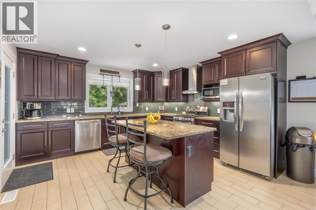 841 Manhattan Drive, Sarnia, Ontario N7S 0B4 - Photo 11 - 25025518