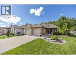 841 MANHATTAN DRIVE, Sarnia, Ontario