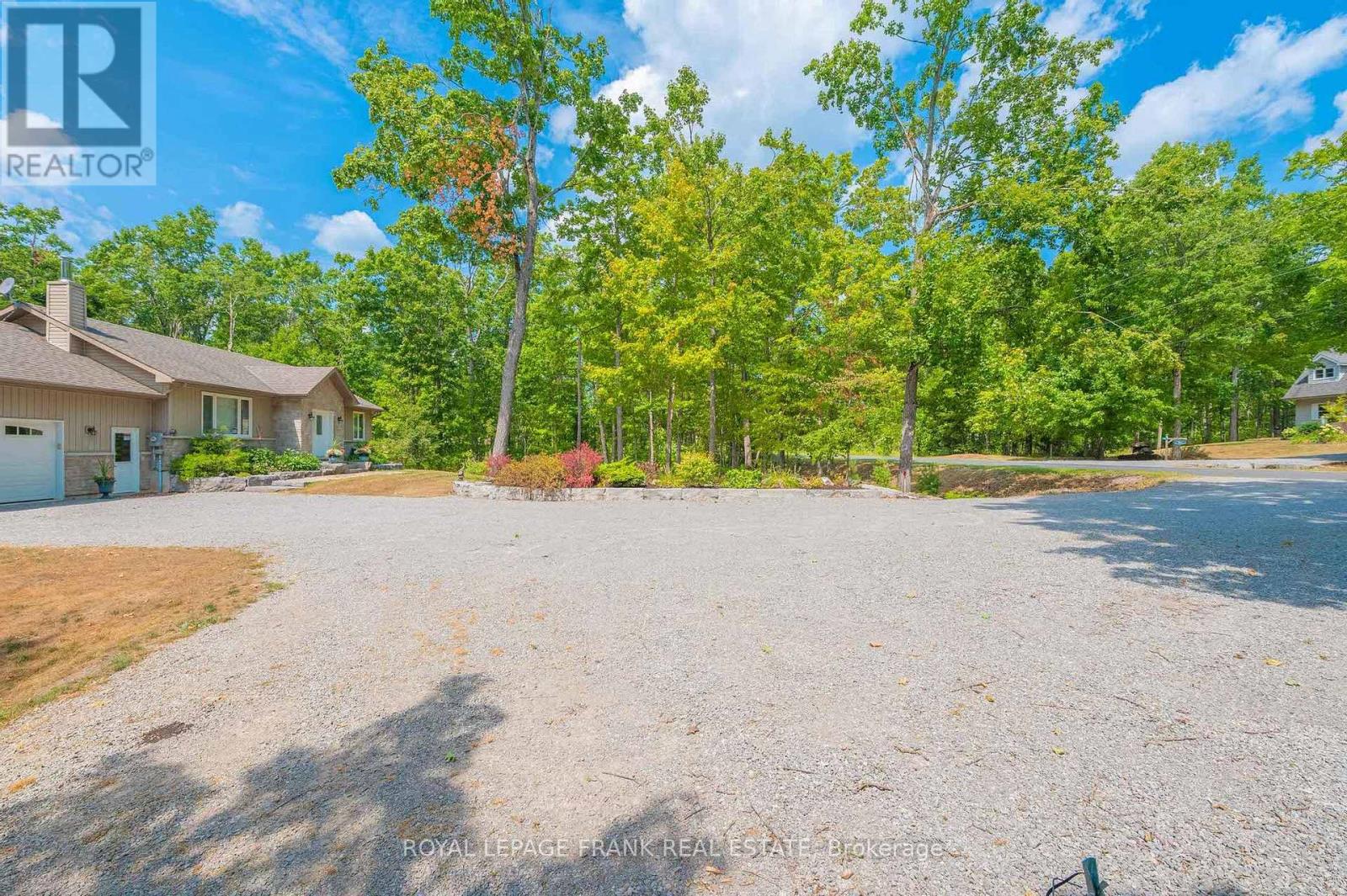 143 Forestview Drive, Trent Lakes, Ontario  K0L 1J0 - Photo 4 - X12335347