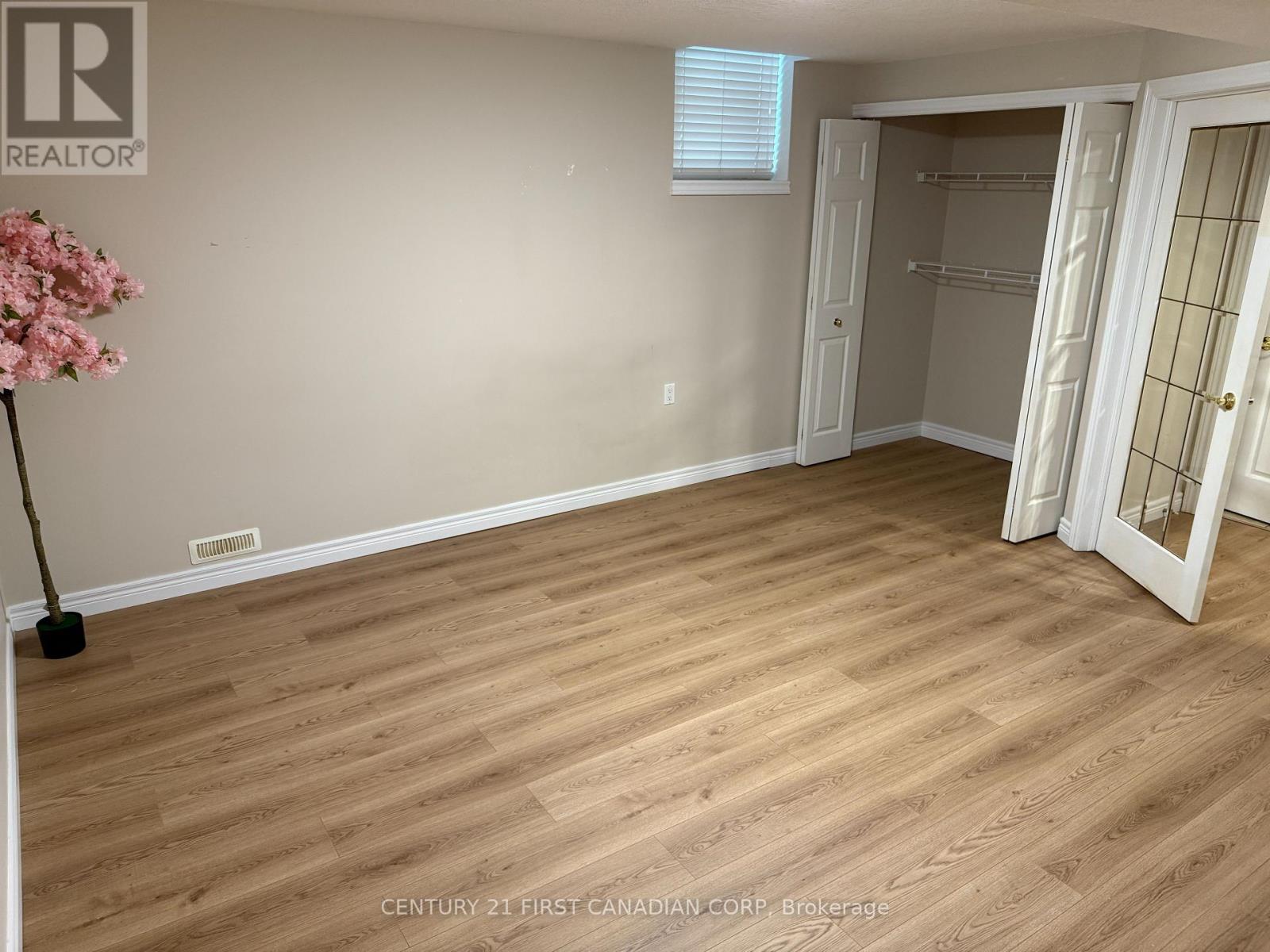 6 - 1574 Richmond Street, London North, Ontario  N6G 5H7 - Photo 18 - X12373565