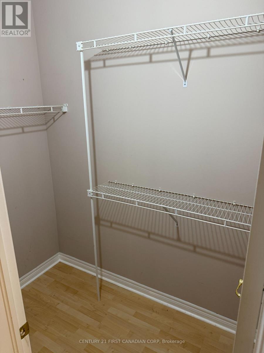 6 - 1574 Richmond Street, London North, Ontario  N6G 5H7 - Photo 13 - X12373565