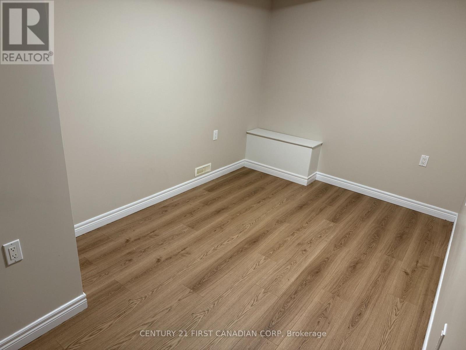 6 - 1574 Richmond Street, London North, Ontario  N6G 5H7 - Photo 21 - X12373565