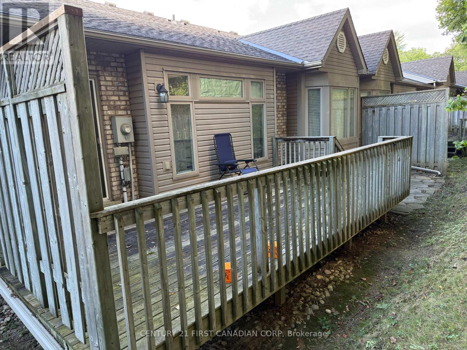 6 - 1574 Richmond Street, London North, Ontario  N6G 5H7 - Photo 27 - X12373565