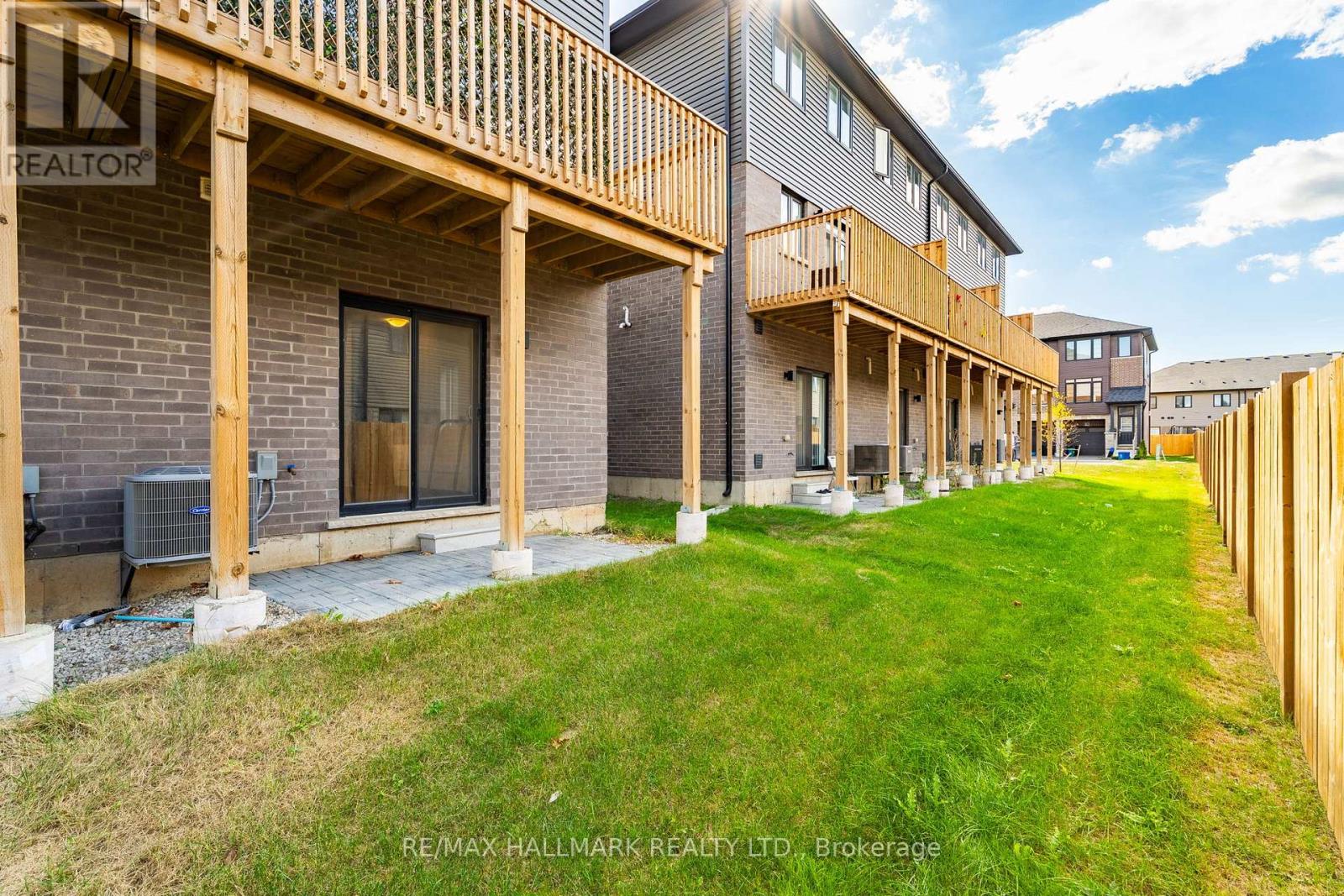 83 - 461 Blackburn Drive, Brant (Brantford Twp), Ontario  N3T 0W9 - Photo 37 - X12453840