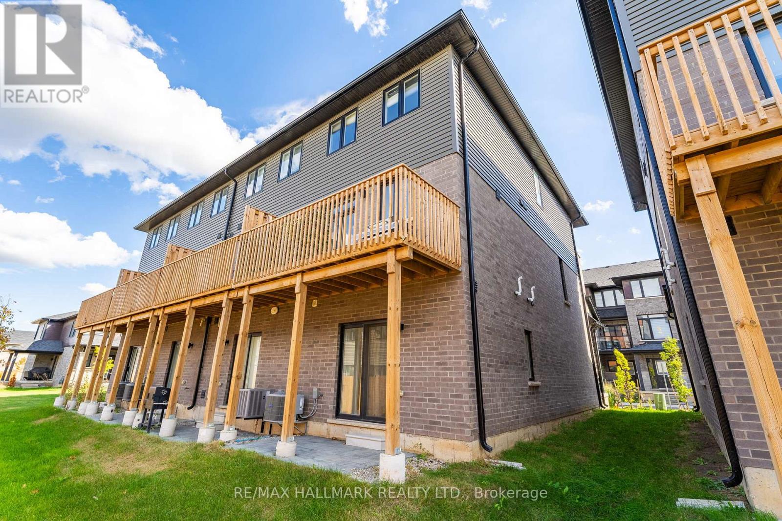 83 - 461 Blackburn Drive, Brant (Brantford Twp), Ontario  N3T 0W9 - Photo 38 - X12453840