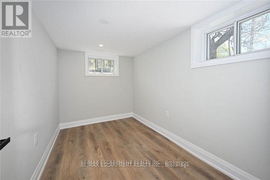 282 Ottawa Street S, Hamilton (Delta), Ontario  L8K 2G1 - Photo 37 - X12453849