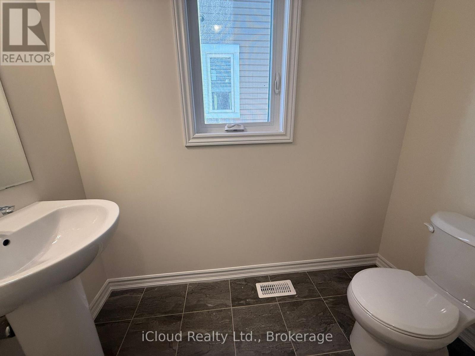 137 Gear Avenue, Erin, Ontario  N0B 1T0 - Photo 7 - X12453853