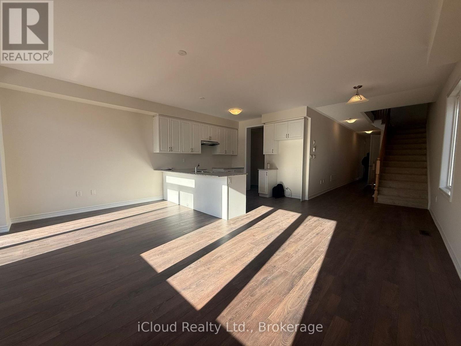 137 Gear Avenue, Erin, Ontario  N0B 1T0 - Photo 8 - X12453853