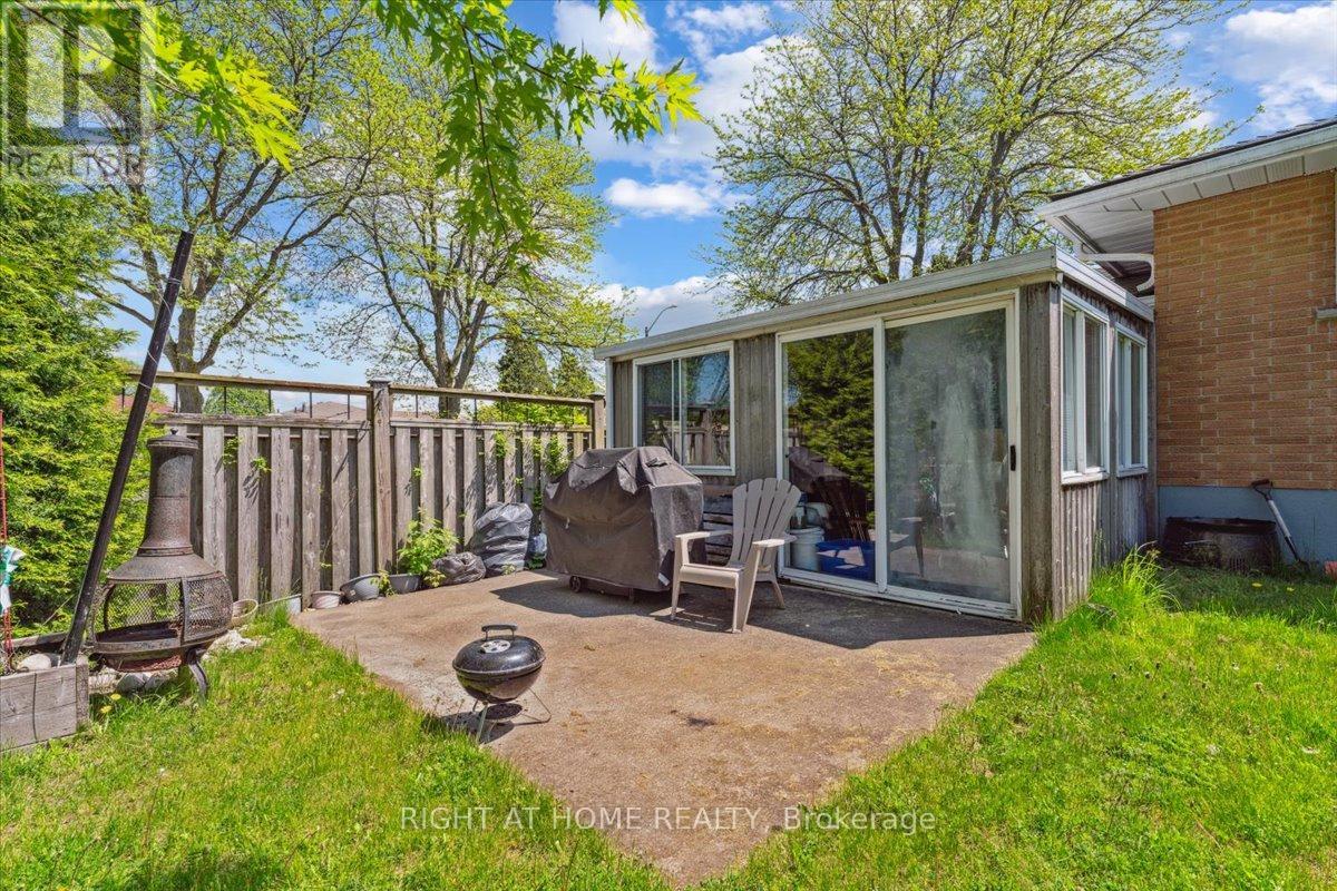 5863 Church's Lane, Niagara Falls (Church's Lane), Ontario  L2J 1Y9 - Photo 35 - X12453881