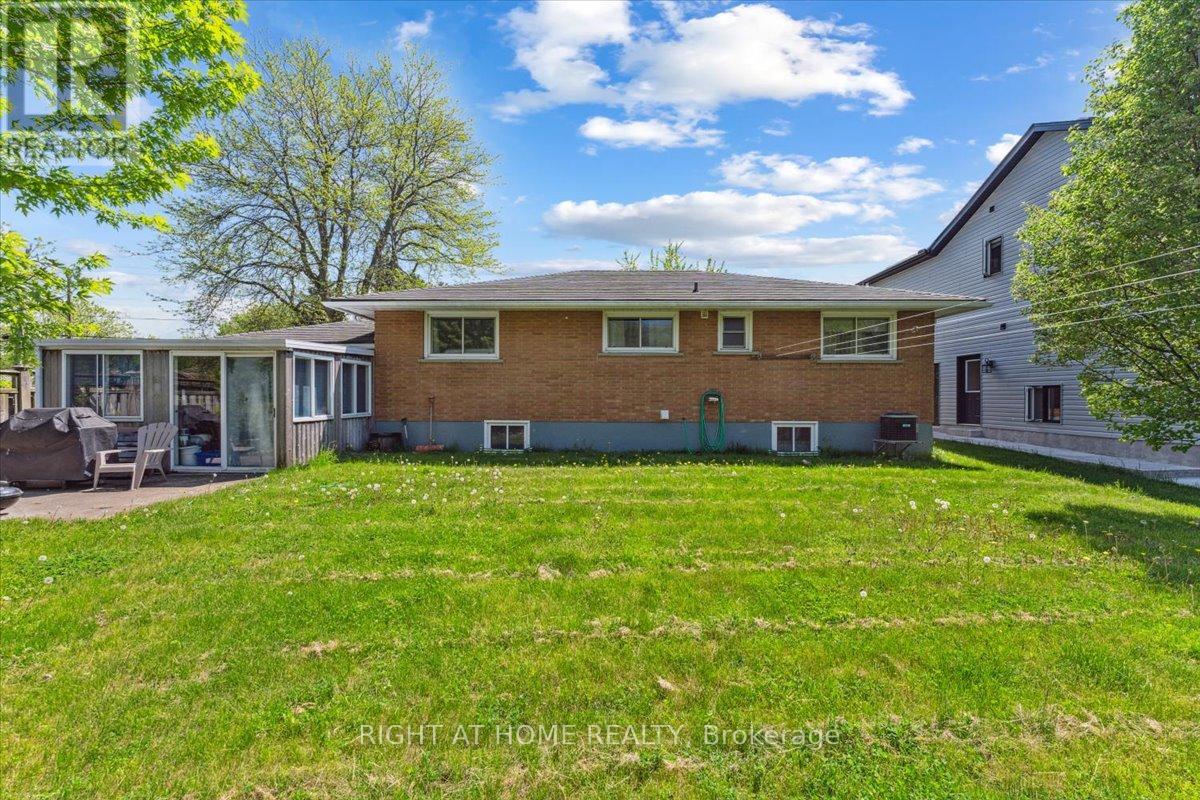 5863 Church's Lane, Niagara Falls (Church's Lane), Ontario  L2J 1Y9 - Photo 36 - X12453881