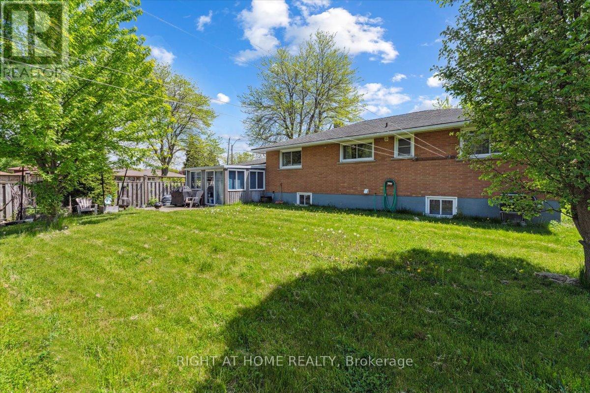 5863 Church's Lane, Niagara Falls (Church's Lane), Ontario  L2J 1Y9 - Photo 38 - X12453881