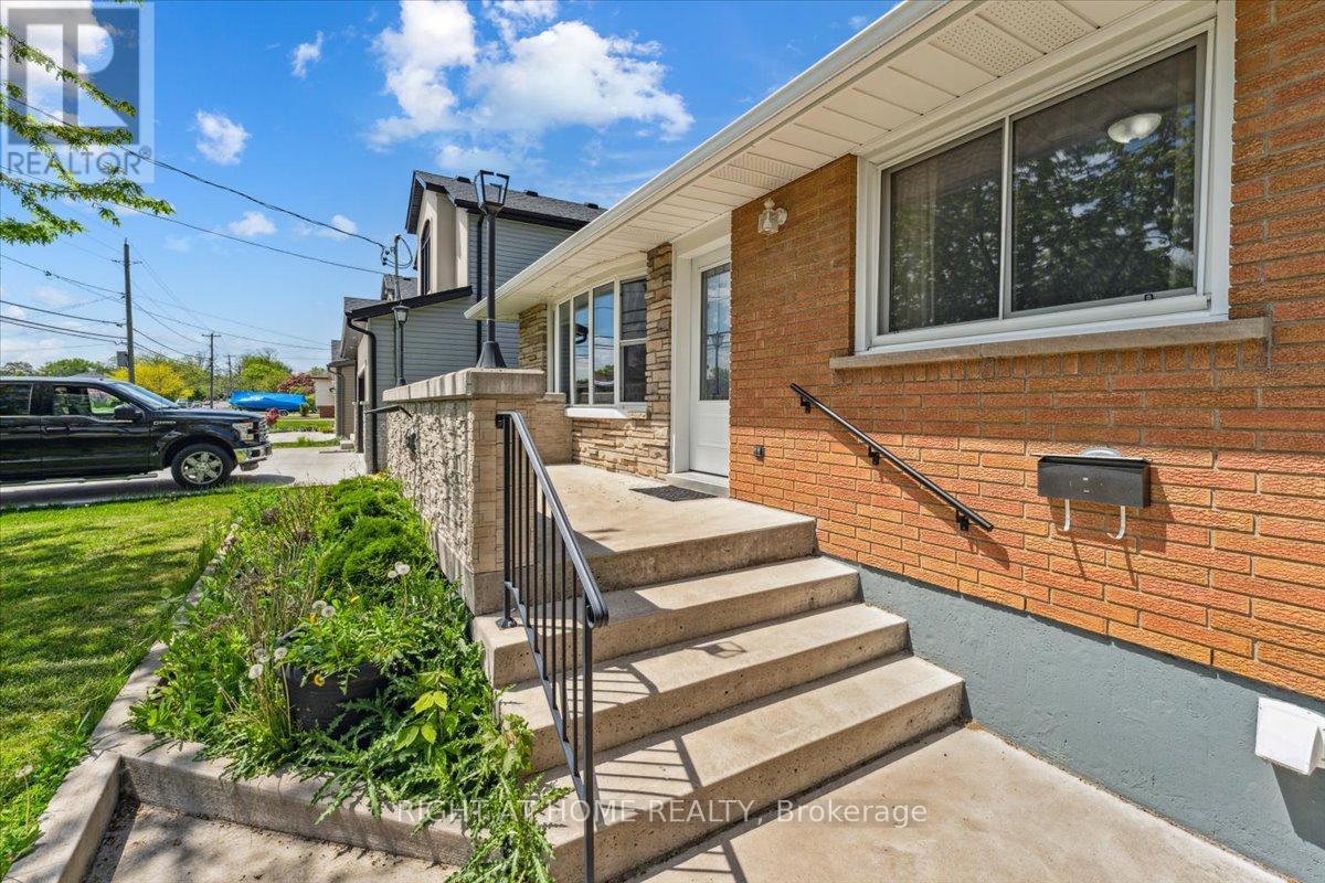 5863 Church's Lane, Niagara Falls (Church's Lane), Ontario  L2J 1Y9 - Photo 6 - X12453881