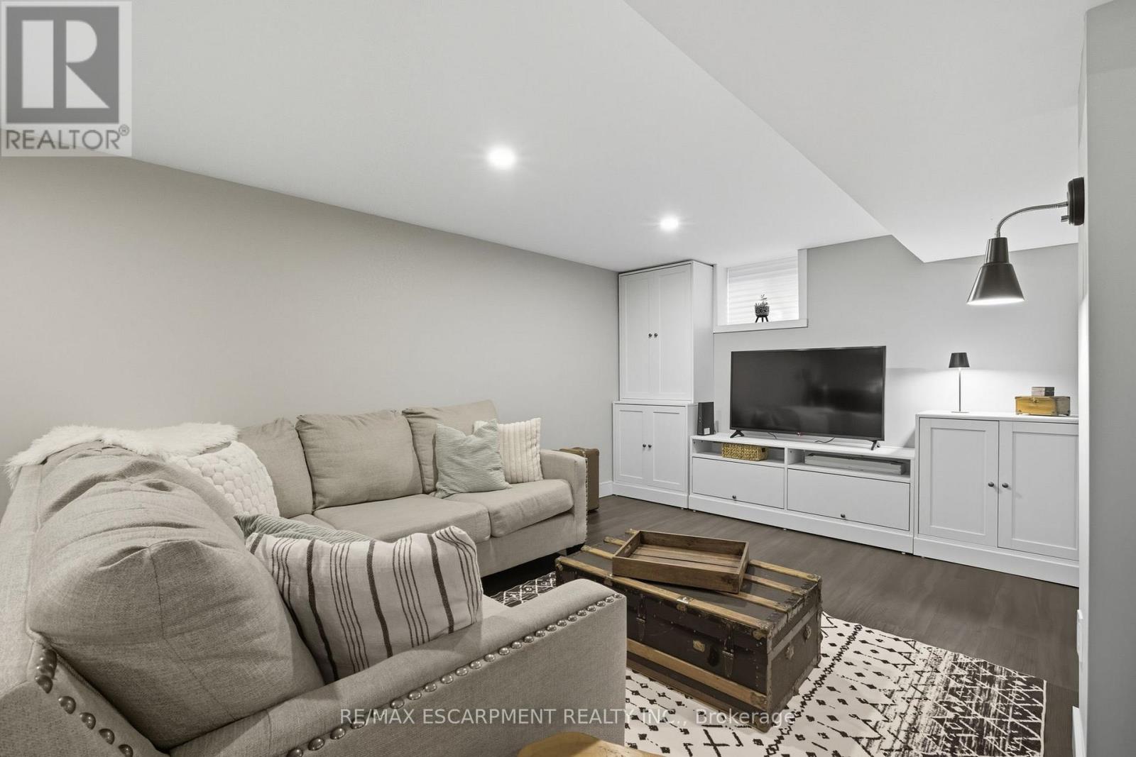 105 Carrington Court, Hamilton (Ancaster), Ontario  L9G 1R2 - Photo 31 - X12453892