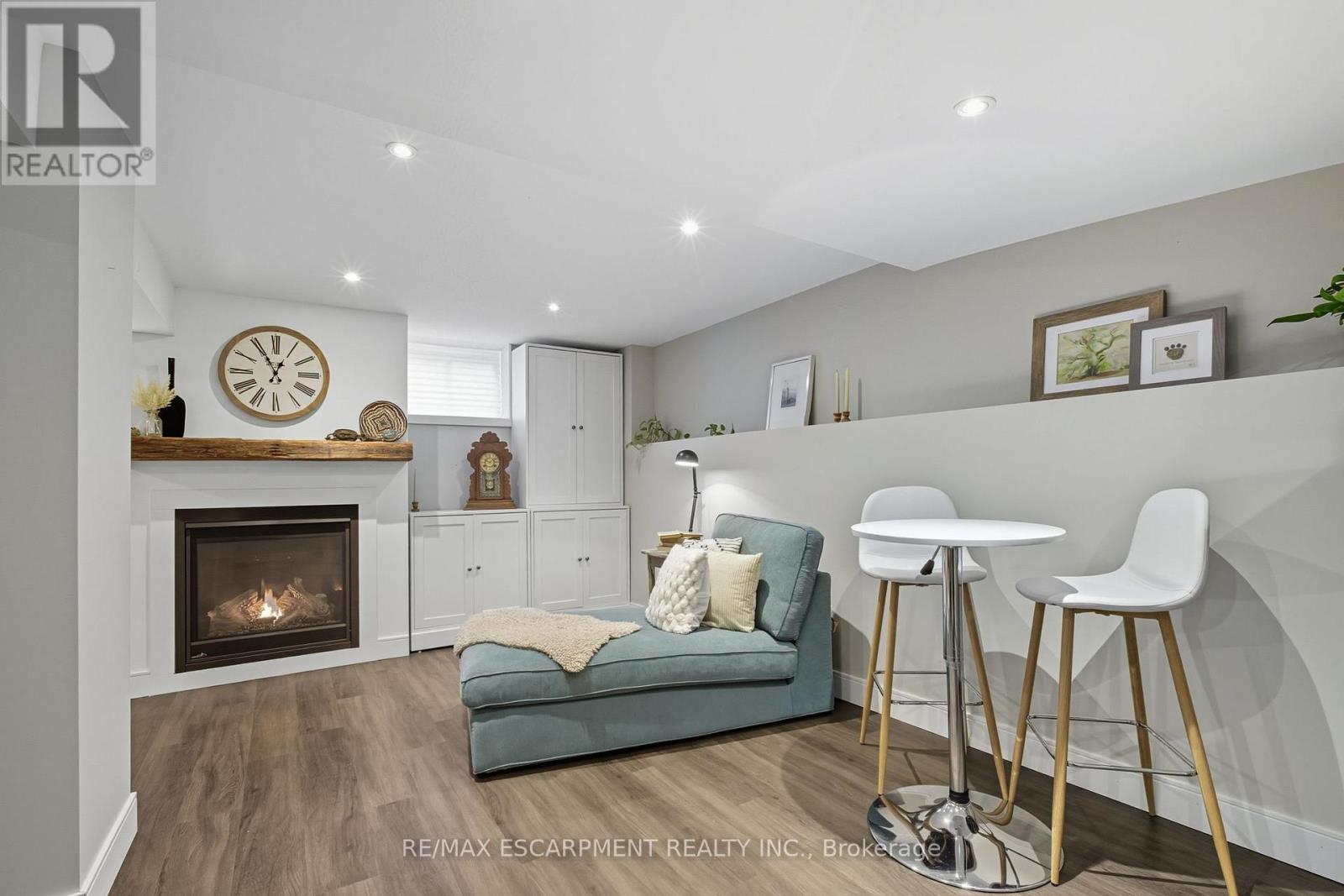 105 Carrington Court, Hamilton (Ancaster), Ontario  L9G 1R2 - Photo 34 - X12453892