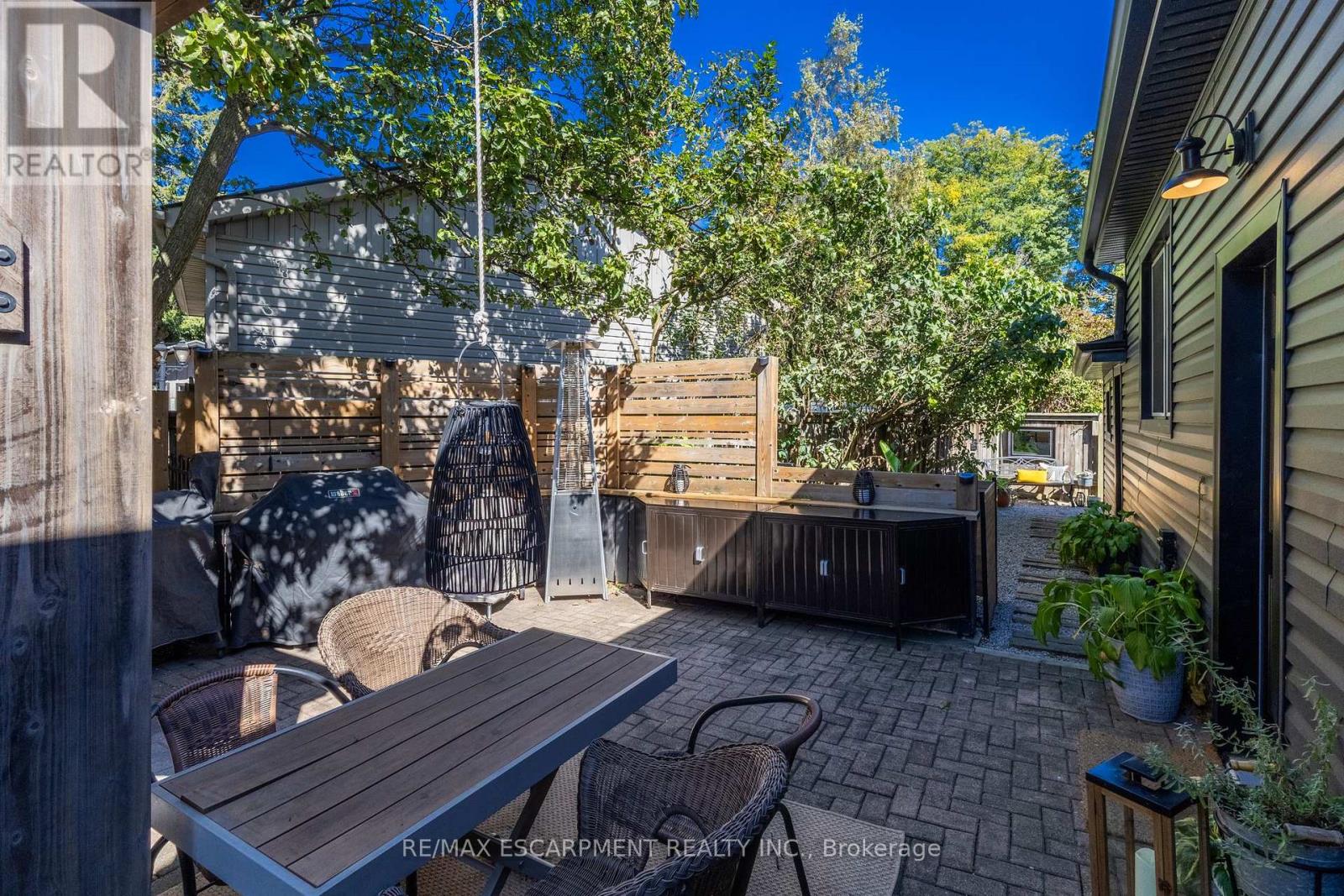 105 Carrington Court, Hamilton (Ancaster), Ontario  L9G 1R2 - Photo 45 - X12453892