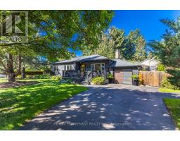 105 CARRINGTON COURT, Hamilton, Ontario