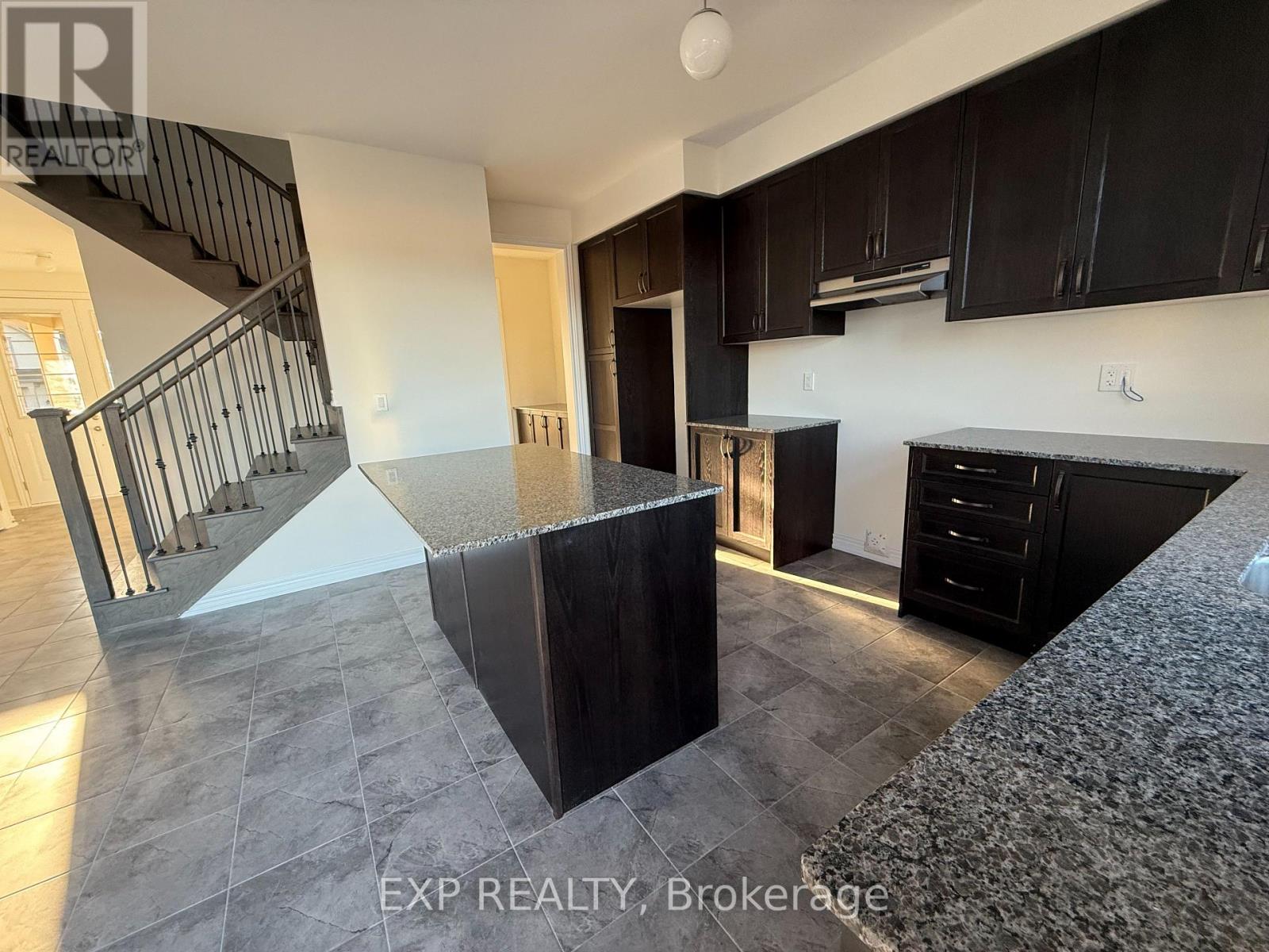 1 Larissa Park Drive, Quinte West, Ontario  K0L 1L0 - Photo 5 - X12453907
