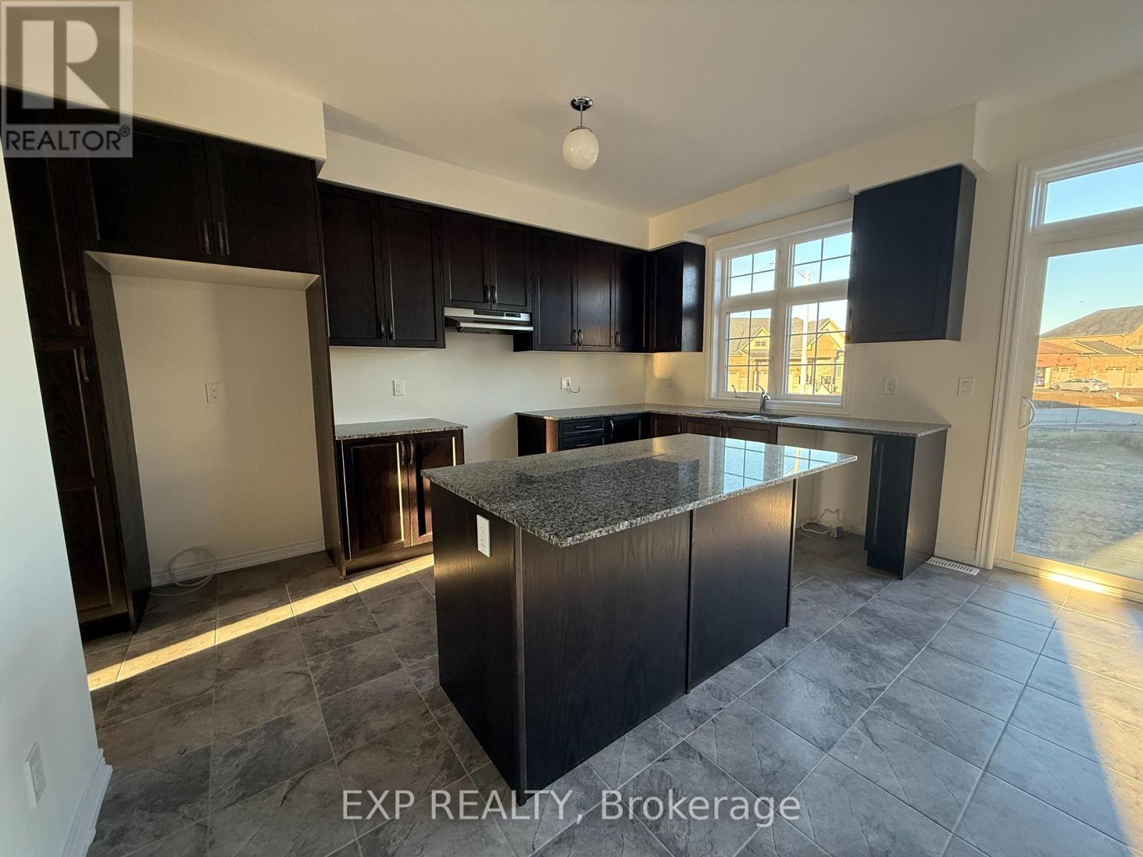 1 Larissa Park Drive, Quinte West, Ontario  K0L 1L0 - Photo 6 - X12453907