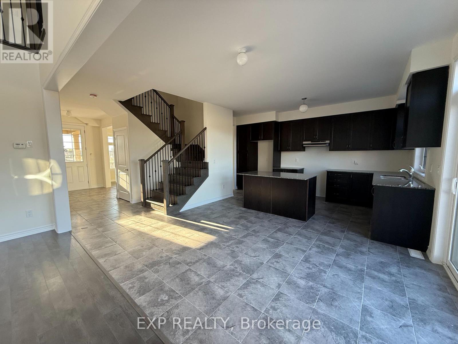 1 Larissa Park Drive, Quinte West, Ontario  K0L 1L0 - Photo 8 - X12453907