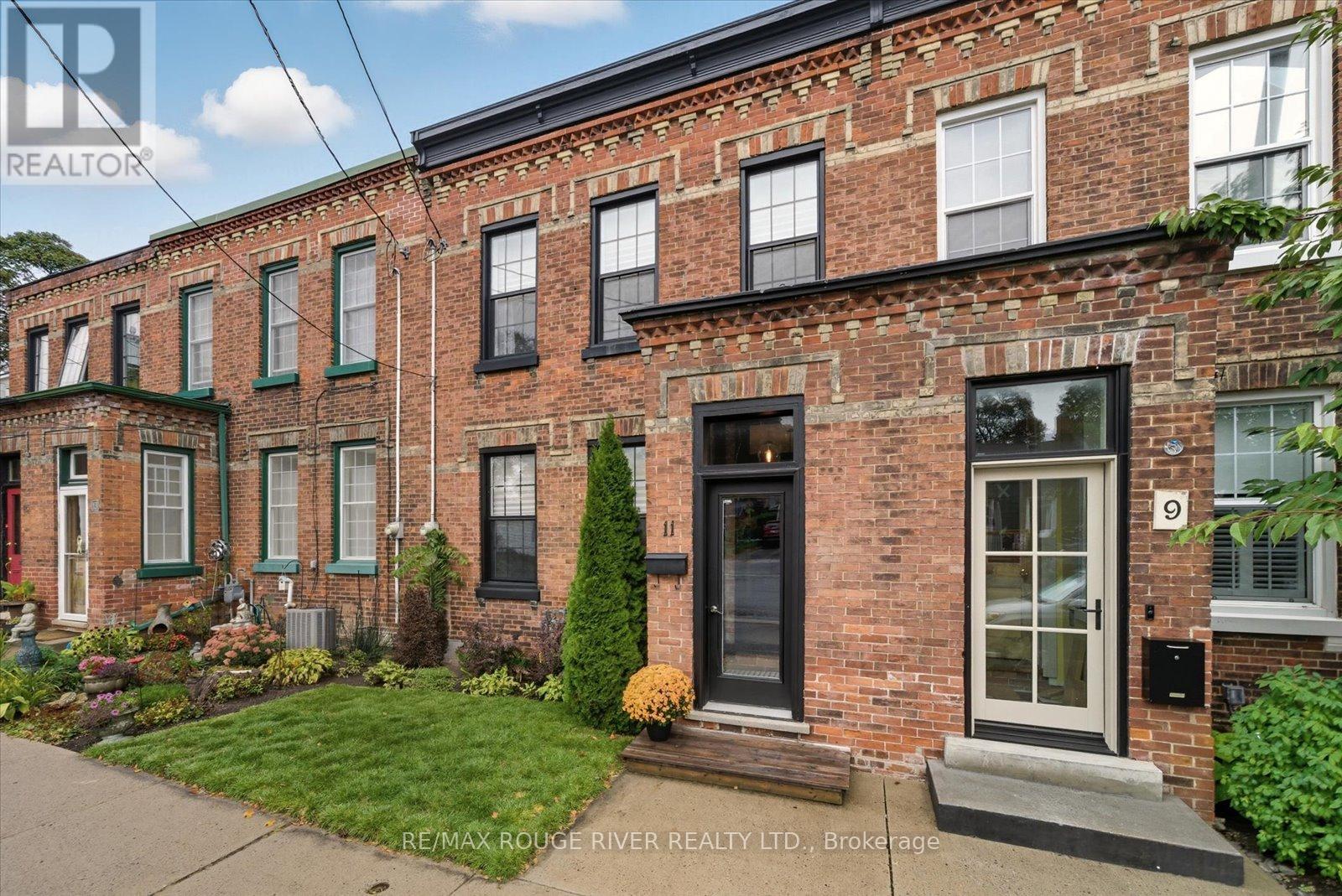 11 Bramley Street N, Port Hope, Ontario  L1A 3K7 - Photo 3 - X12453934