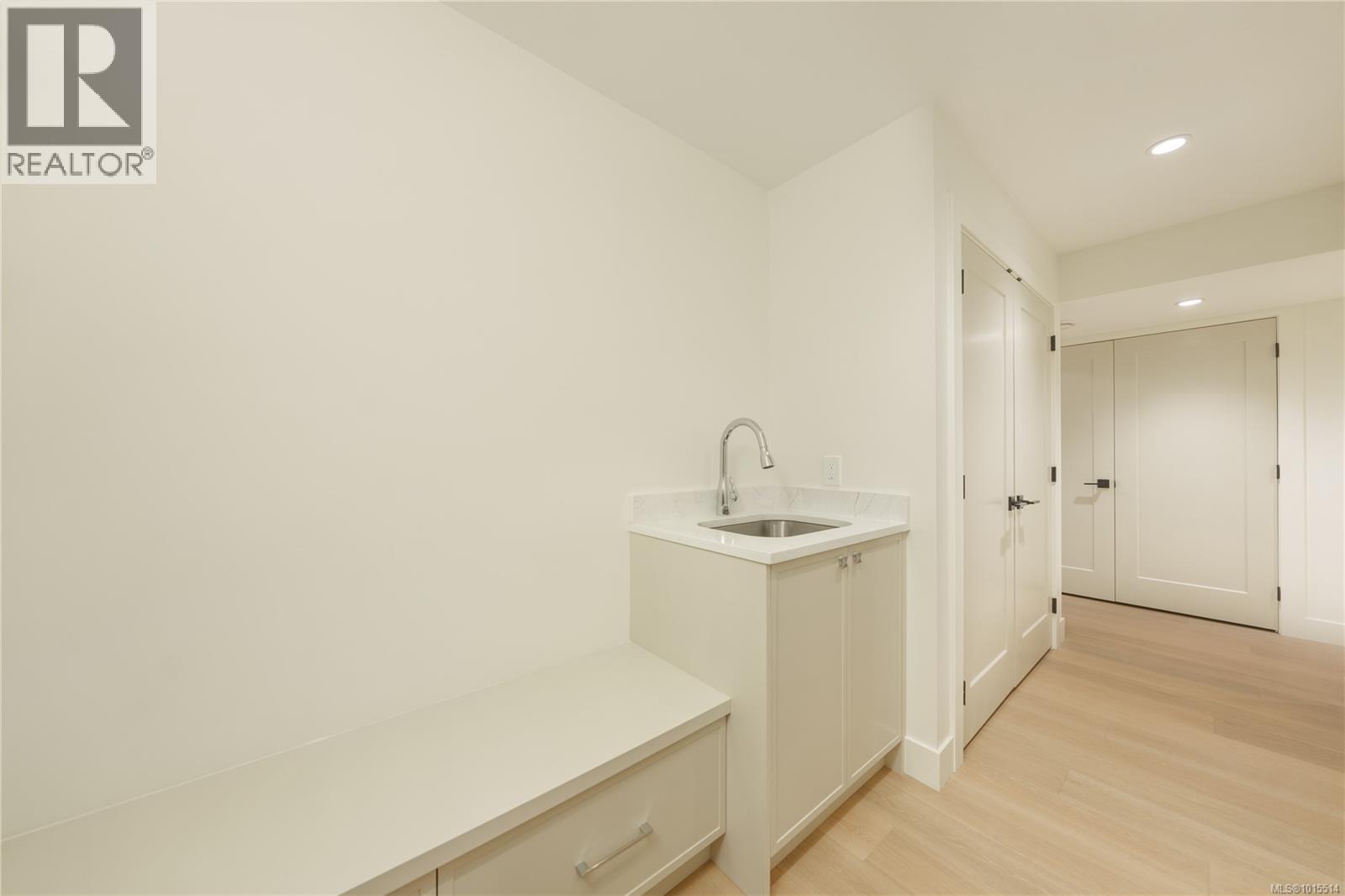 1772 Chandler Ave, Victoria, British Columbia  V8S 1N6 - Photo 37 - 1015514