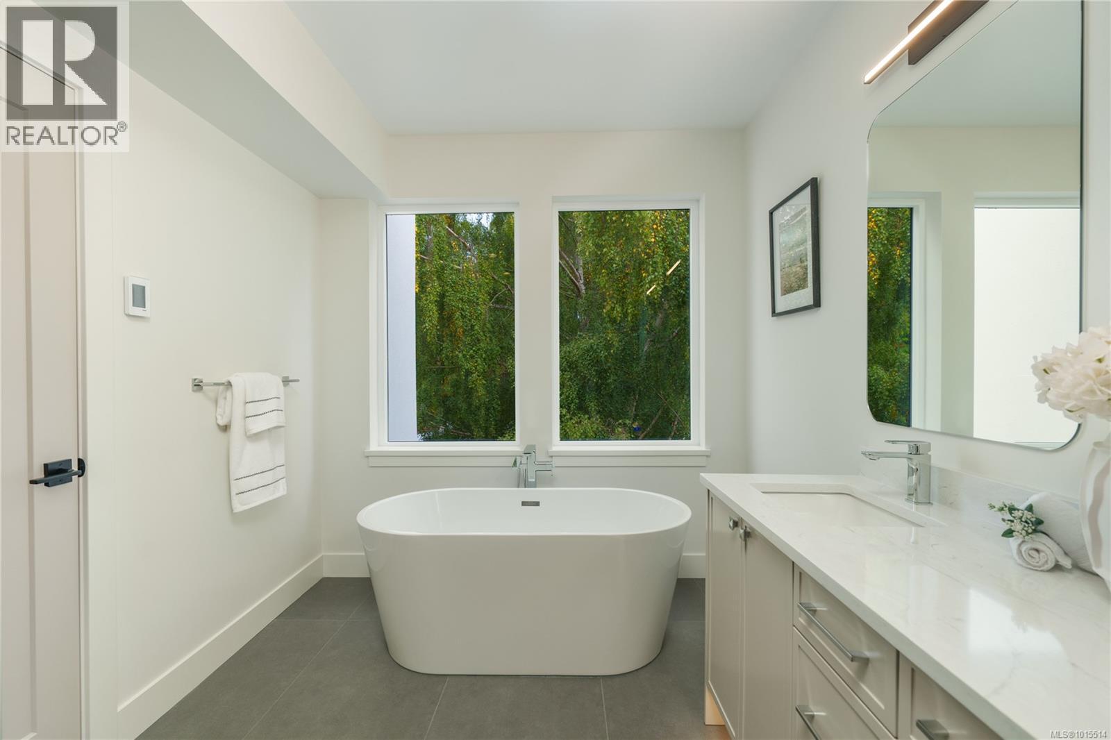 1772 Chandler Ave, Victoria, British Columbia  V8S 1N6 - Photo 23 - 1015514