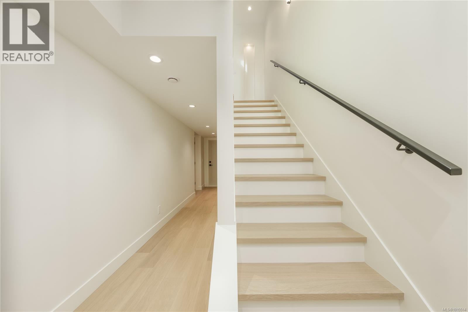 1772 Chandler Ave, Victoria, British Columbia  V8S 1N6 - Photo 38 - 1015514