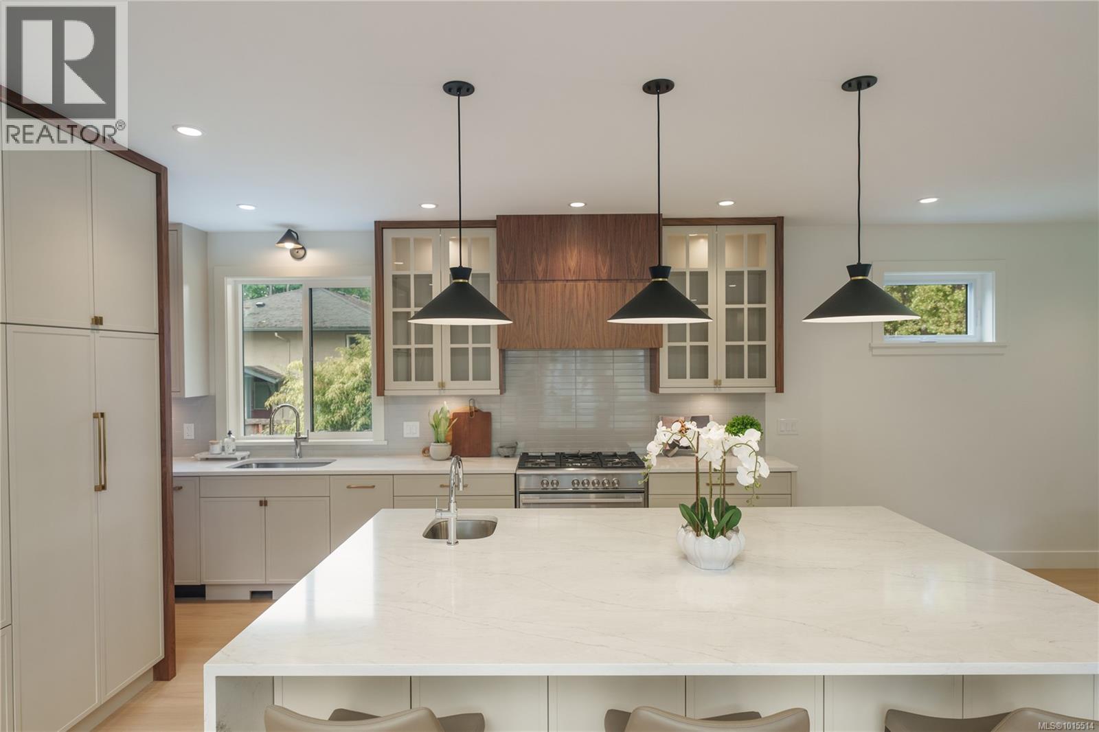 1772 Chandler Ave, Victoria, British Columbia  V8S 1N6 - Photo 10 - 1015514