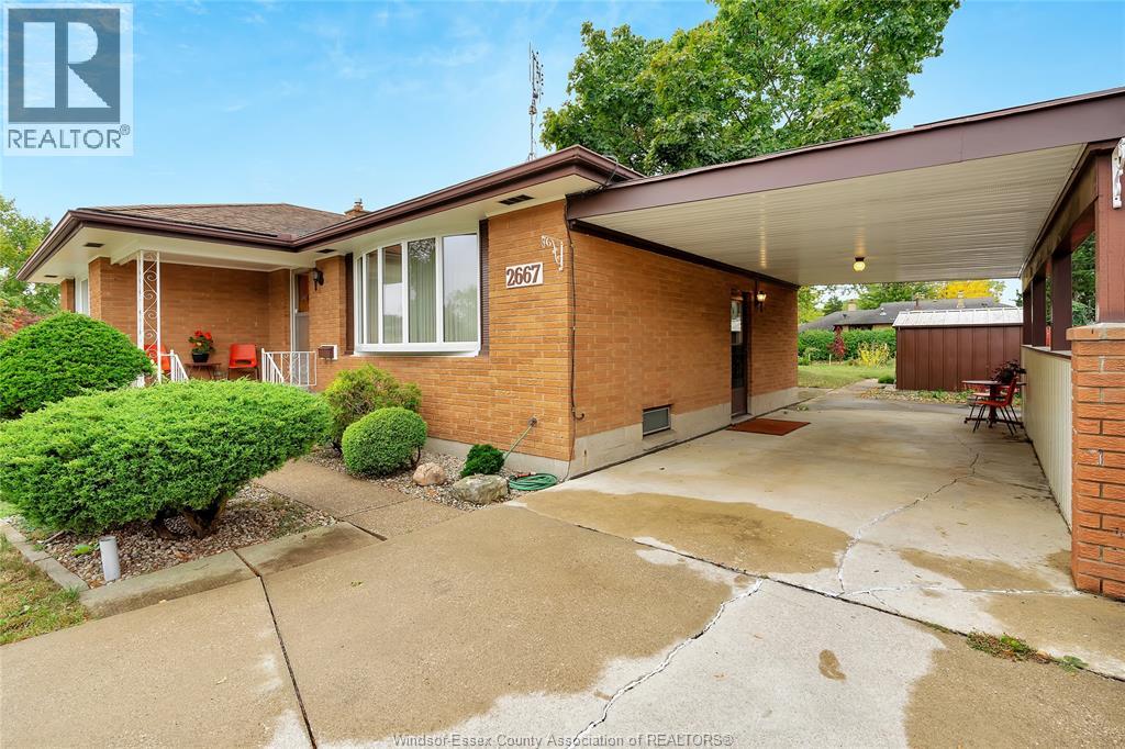 2667 Armstrong, Windsor, Ontario  N8T 2G2 - Photo 2 - 25025694