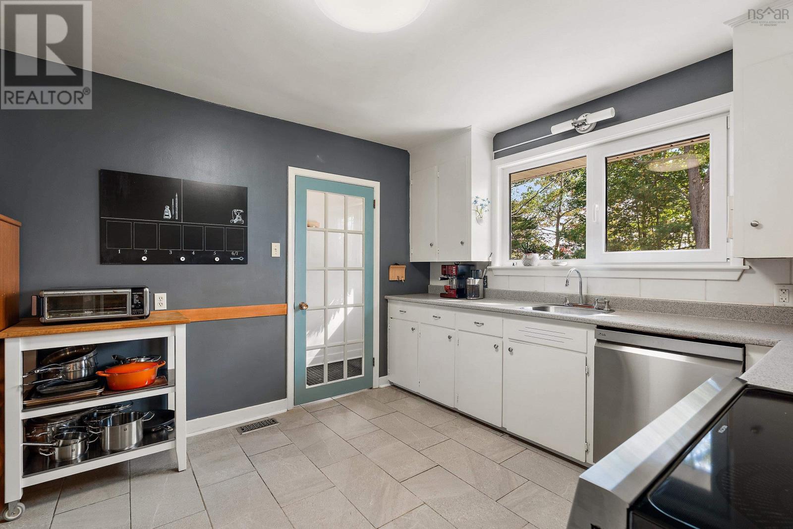24 Canary Crescent, Halifax, Nova Scotia  B3M 1R1 - Photo 13 - 202525505