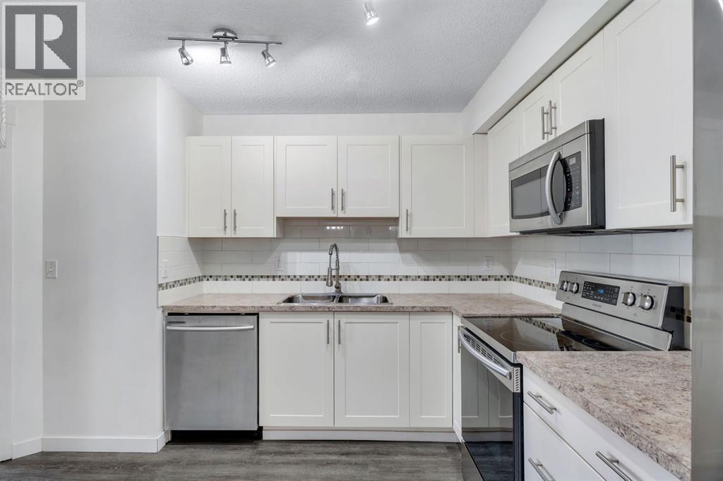 1211, 755 Copperpond Boulevard Se, Calgary, Alberta  T2Z 4R2 - Photo 9 - A2263383