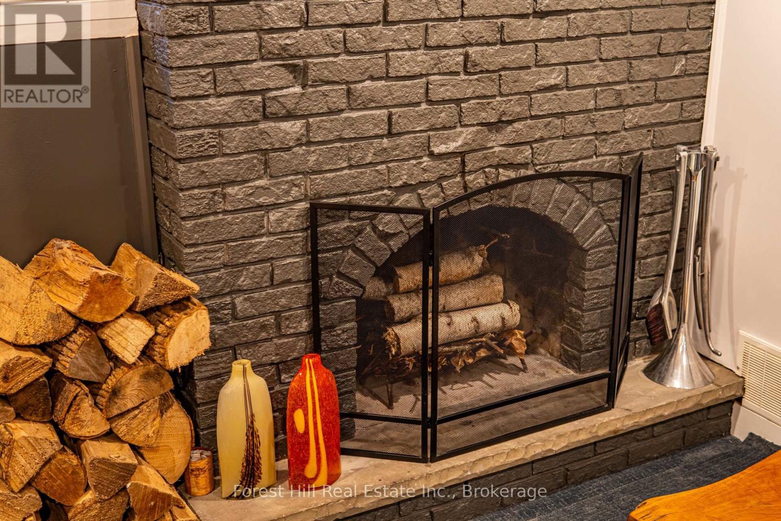 28 Decarie Circle, Toronto, Ontario  M9B 3H9 - Photo 25 - W12453198