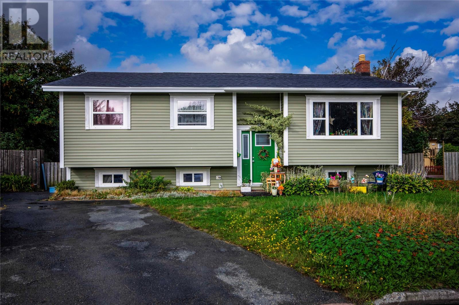 6 Chimo Place, St. John's, Newfoundland & Labrador