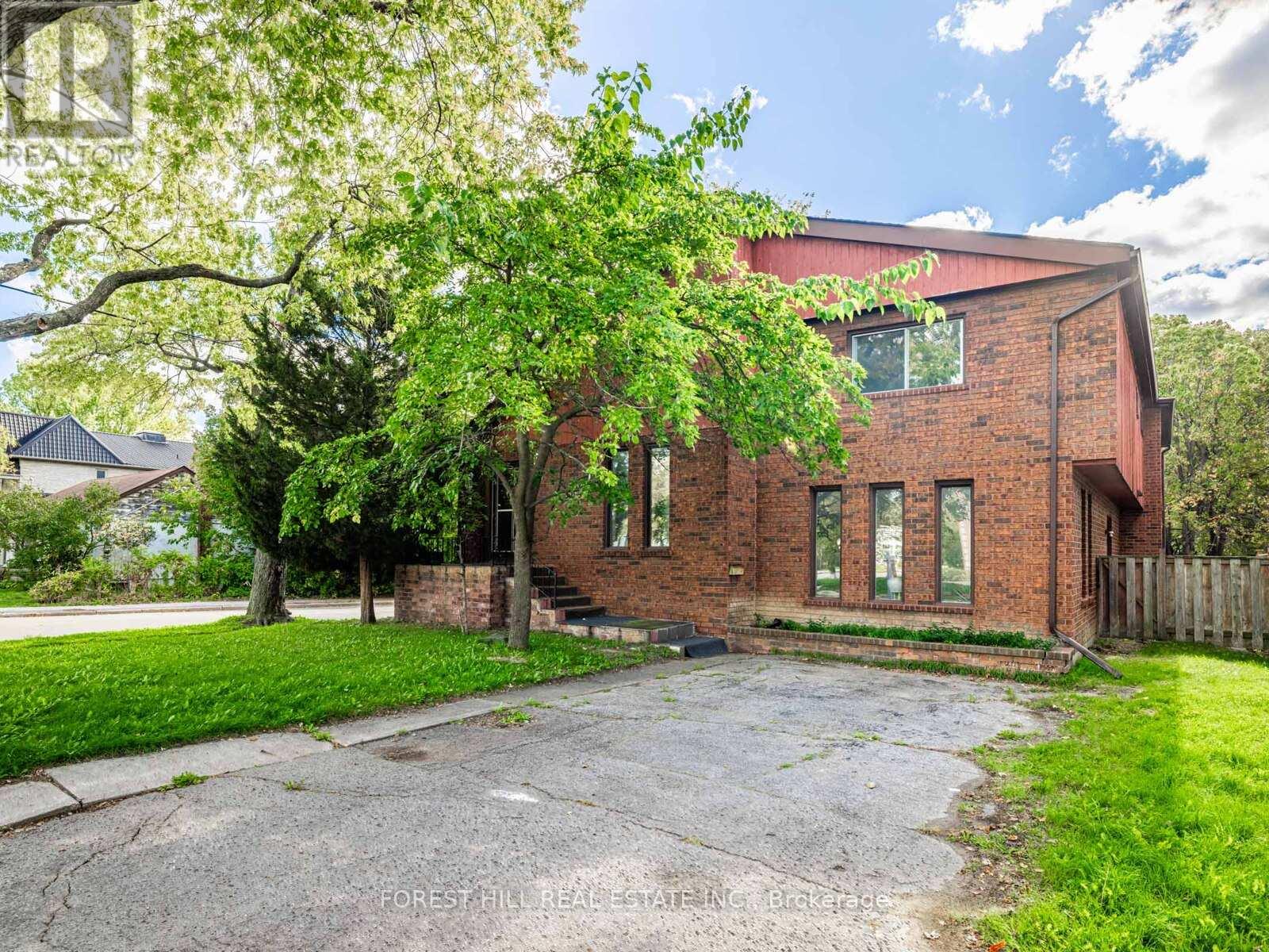 309 HILLCREST AVENUE, Toronto, Ontario