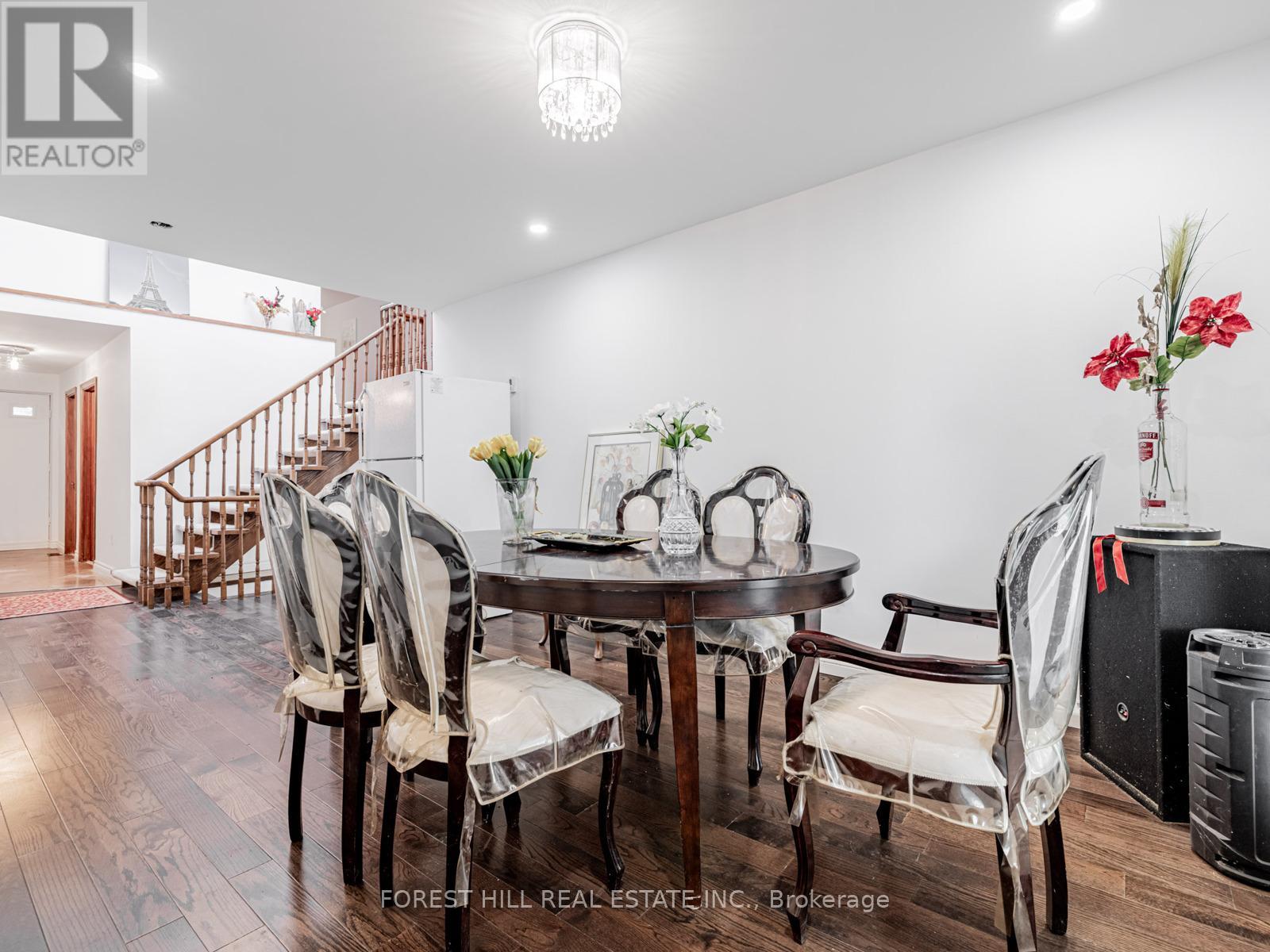 309 Hillcrest Avenue, Toronto (Willowdale East), Ontario  M2N 3P5 - Photo 10 - C12453977