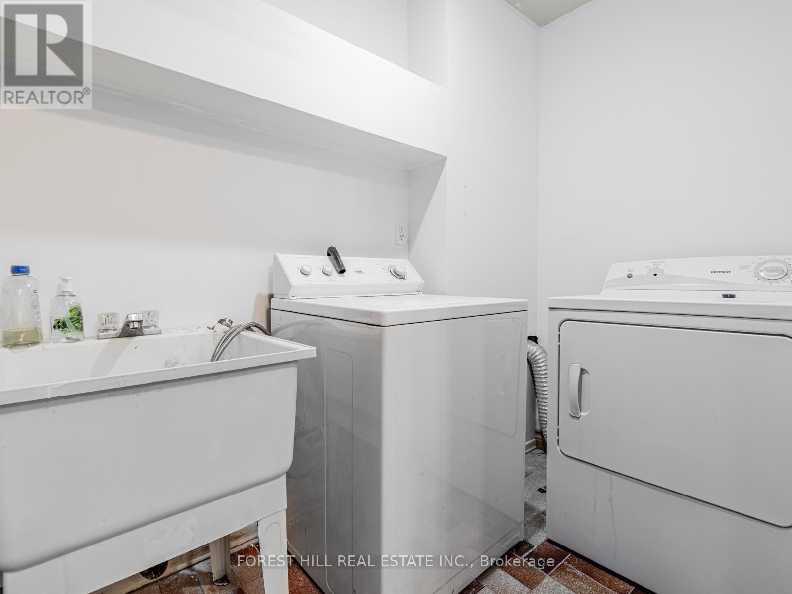 309 Hillcrest Avenue, Toronto (Willowdale East), Ontario  M2N 3P5 - Photo 13 - C12453977