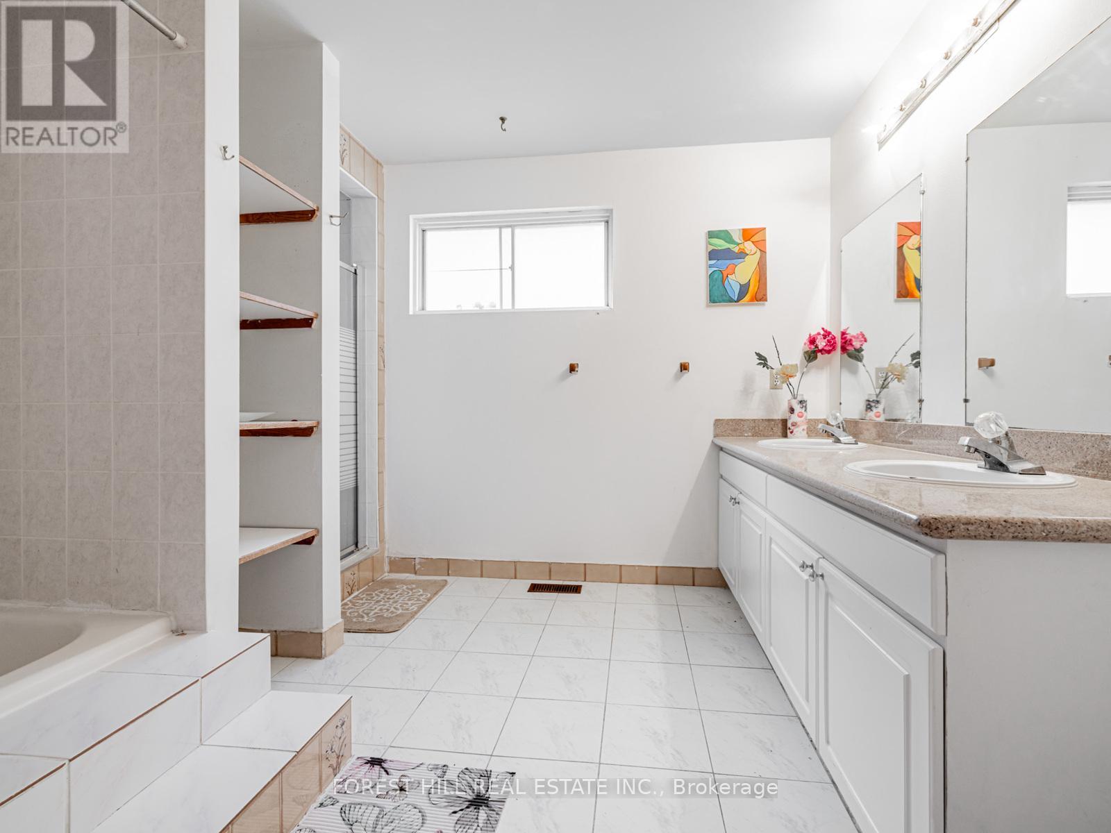 309 Hillcrest Avenue, Toronto (Willowdale East), Ontario  M2N 3P5 - Photo 20 - C12453977