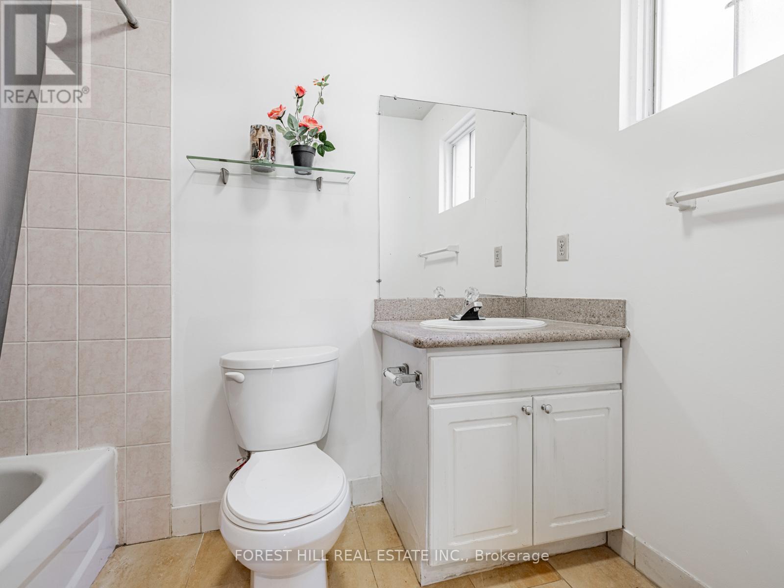 309 Hillcrest Avenue, Toronto (Willowdale East), Ontario  M2N 3P5 - Photo 24 - C12453977