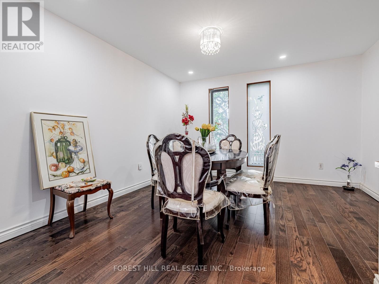 309 Hillcrest Avenue, Toronto (Willowdale East), Ontario  M2N 3P5 - Photo 9 - C12453977