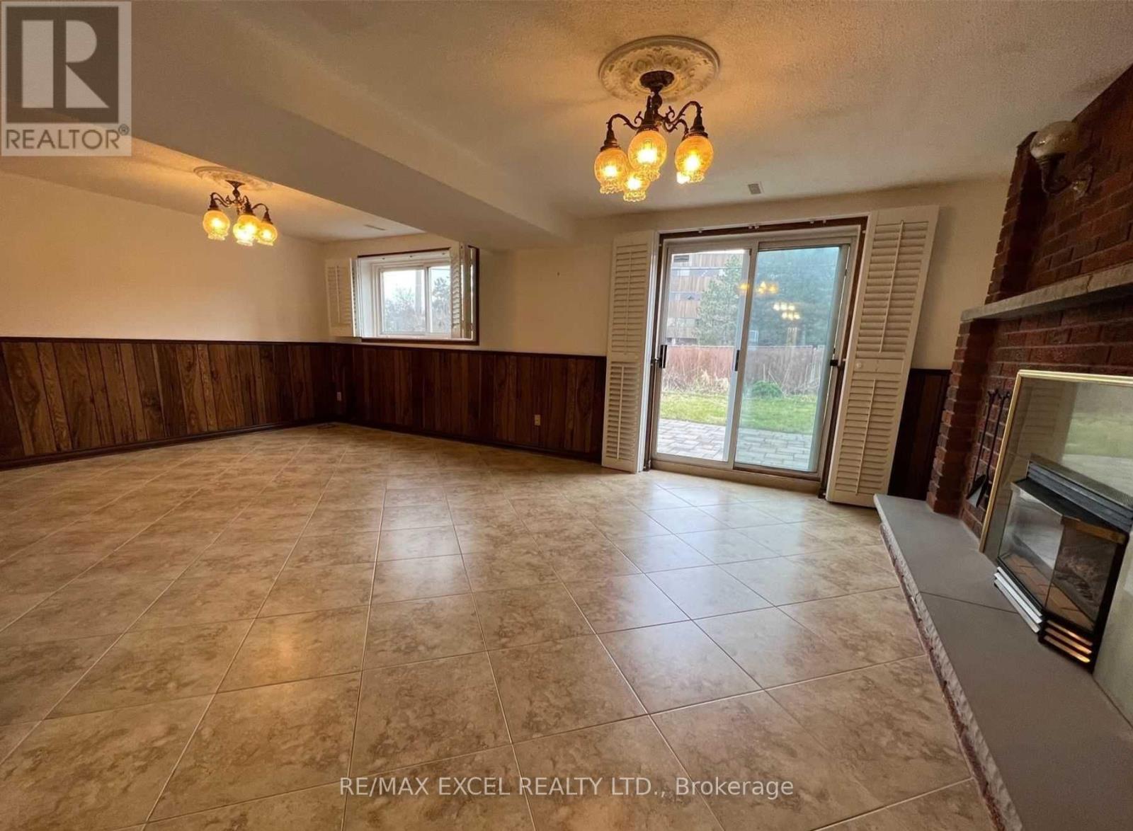 Lower - 71 Hickorynut Drive, Toronto, Ontario  M2J 4W6 - Photo 3 - C12454071