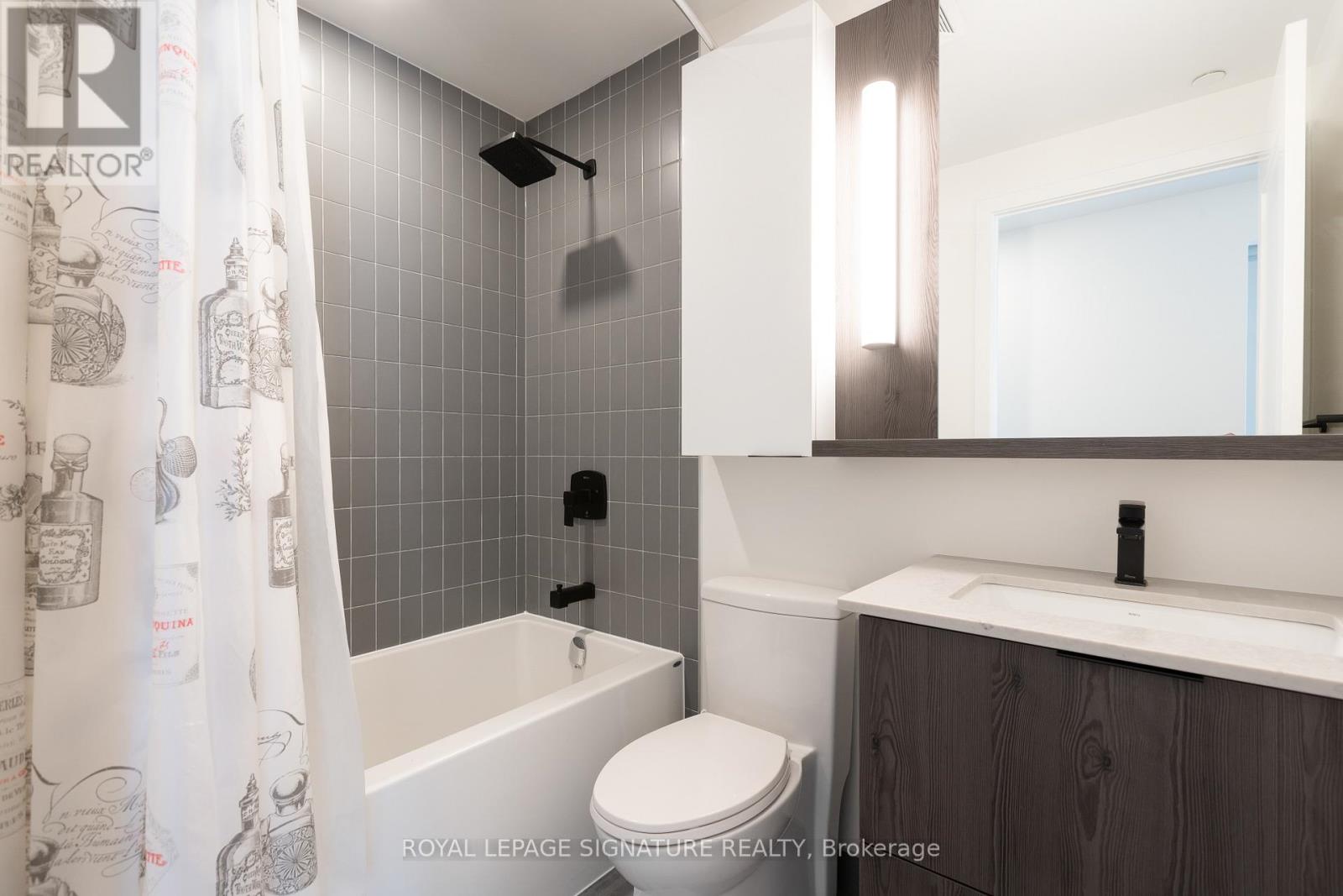 1804 - 5 Defries Street, Toronto, Ontario  M5A 0W7 - Photo 9 - C12454088