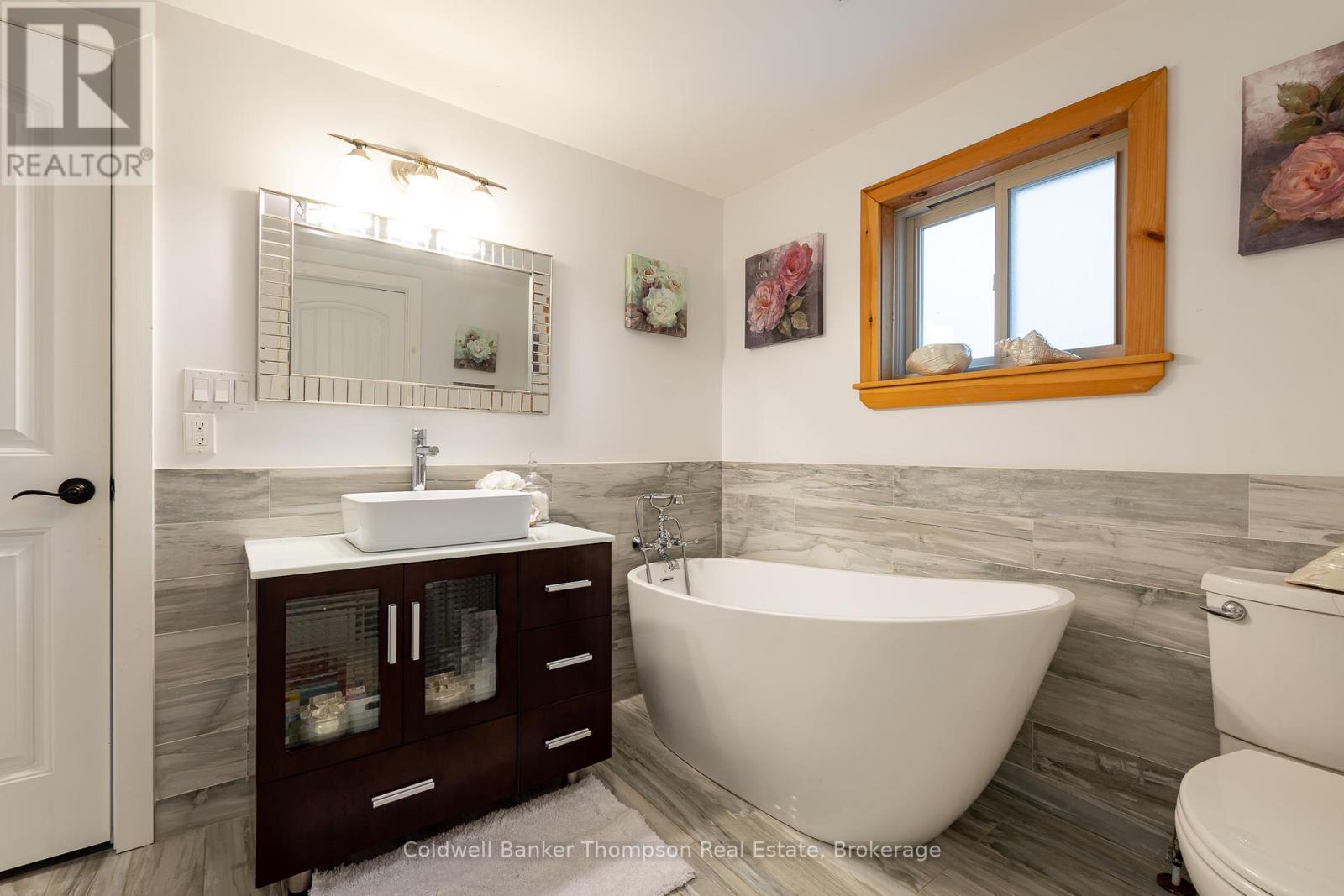 57 Mayflower Lane, Perry, Ontario  P0A 1J0 - Photo 9 - X12358360