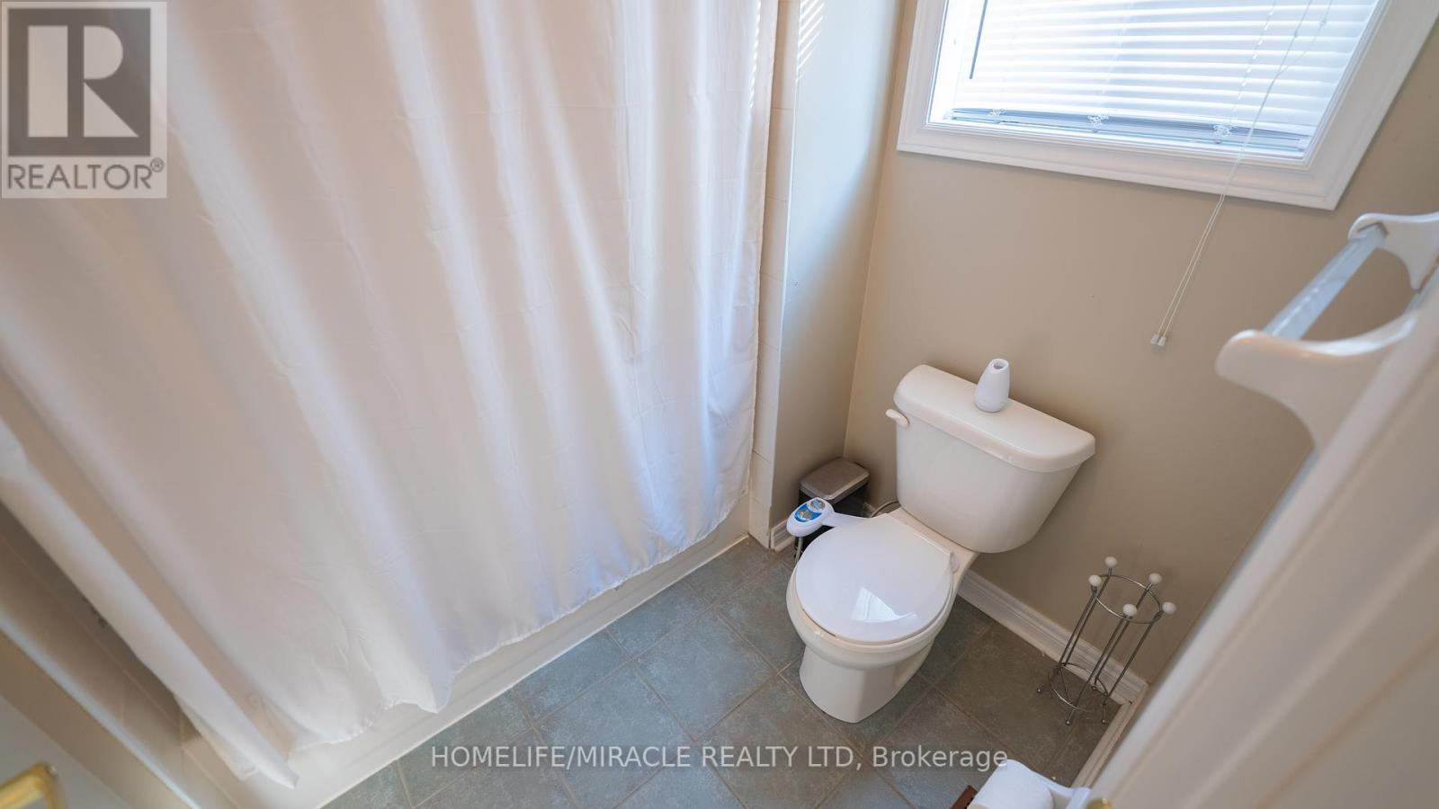 46 Holsted Road, Whitby, Ontario  L1M 2B9 - Photo 30 - E12453965